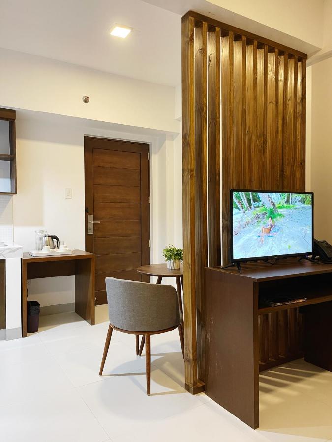 Airo Suites Makati Pasay Eksteriør bilde