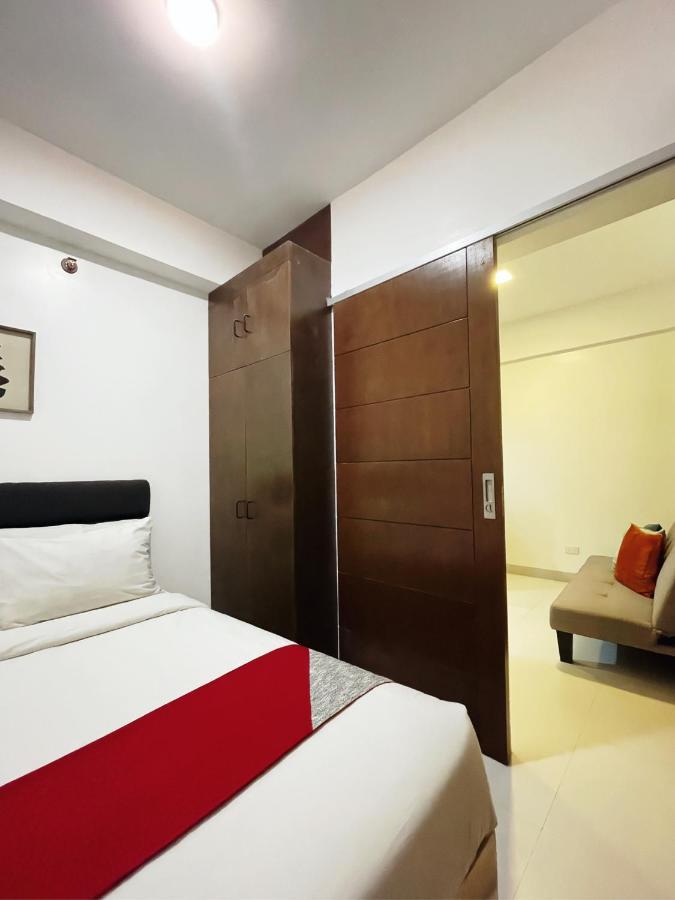 Airo Suites Makati Pasay Eksteriør bilde