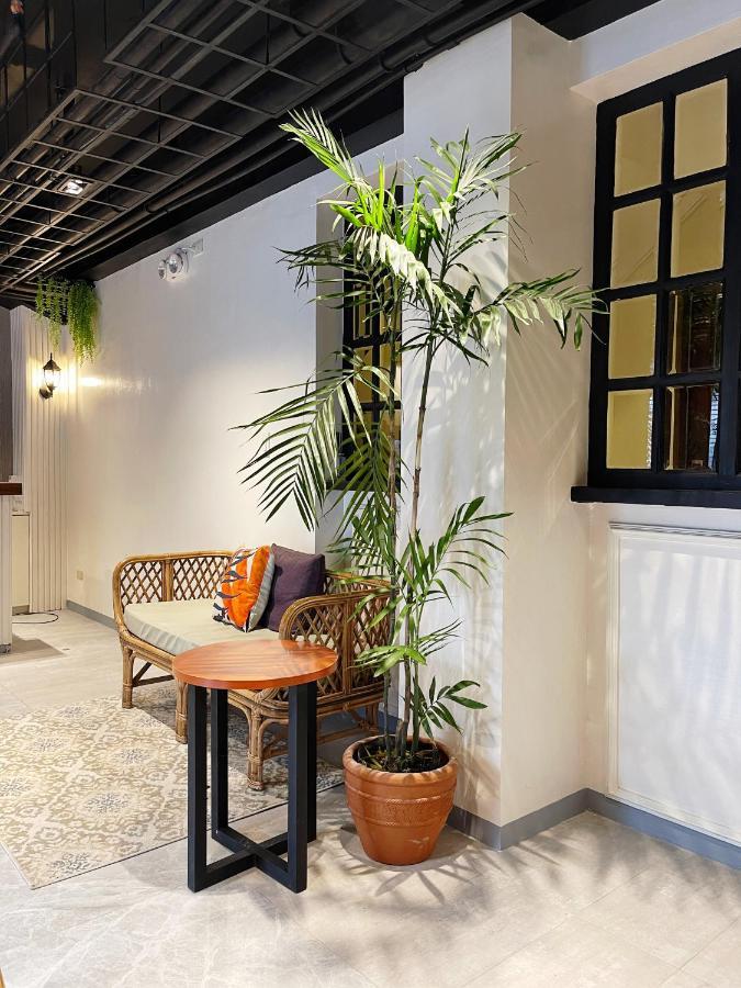 Airo Suites Makati Pasay Eksteriør bilde