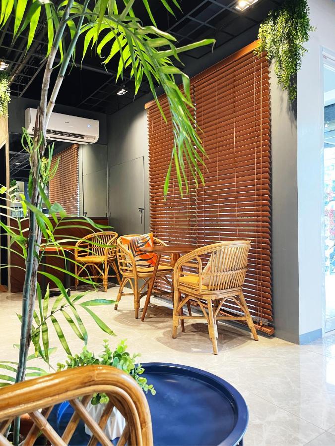Airo Suites Makati Pasay Eksteriør bilde